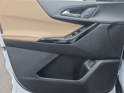 Used 2026 Chevrolet Equinox ACTIV w/ Convenience Package III image 23