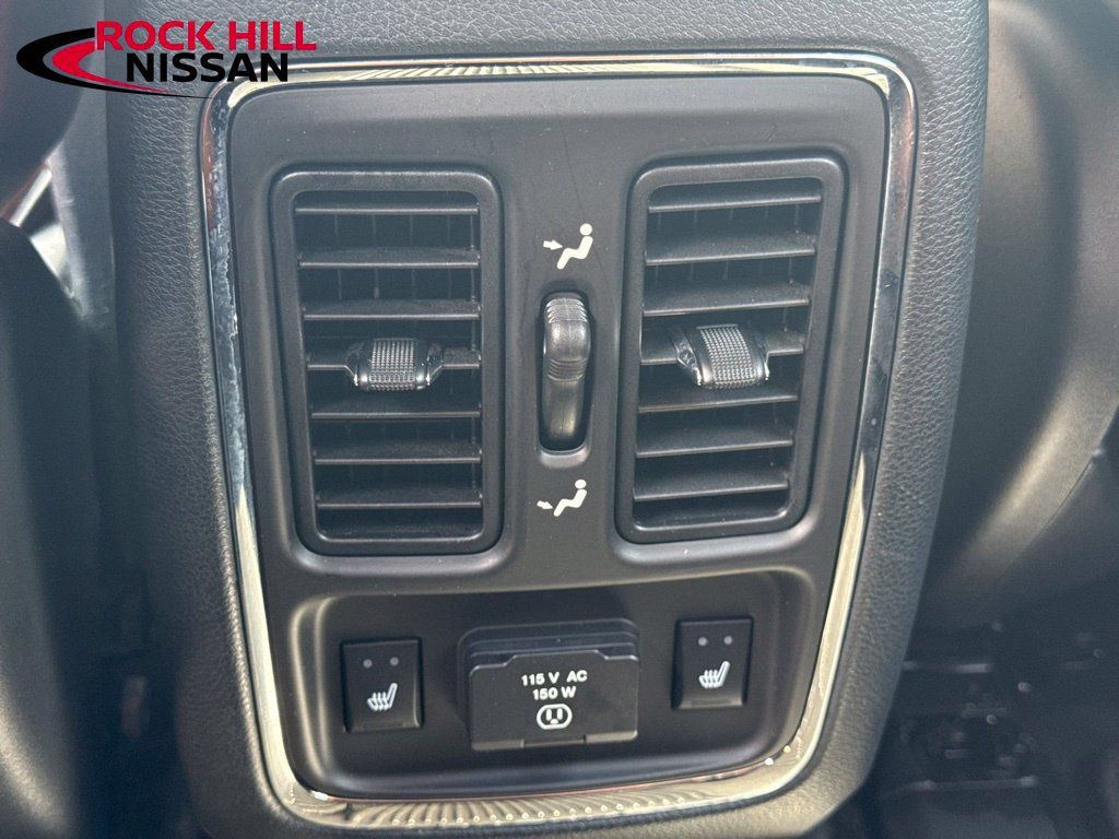 Used 2012 Jeep Grand Cherokee Overland AWD/4WD image 29