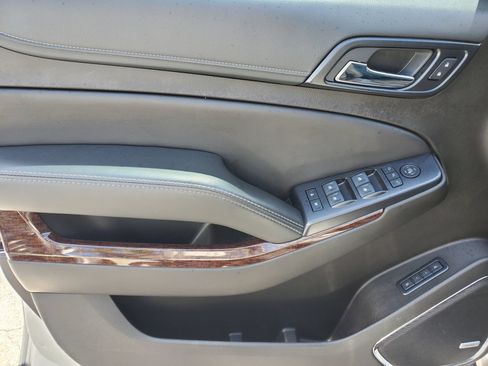 Used 2018 GMC Yukon SLT AWD/4WD image 18