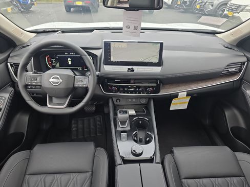 New 2026 Nissan Rogue Platinum w/ Platinum Premium Package image 25