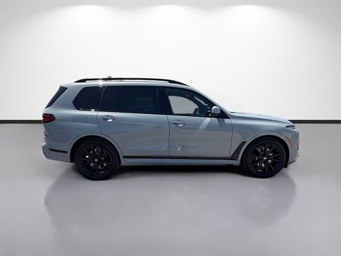 New 2027 BMW X7 xDrive40i w/ Executive Package AWD/4WD image 2