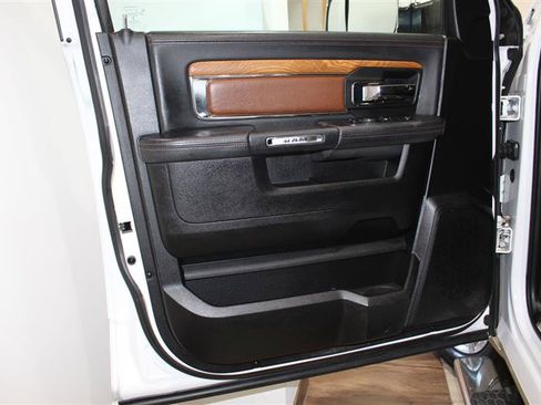 Used 2015 RAM 1500 Laramie Longhorn w/ Convenience Group AWD/4WD image 27