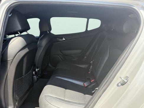 Used 2022 Kia Stinger GT-Line image 30