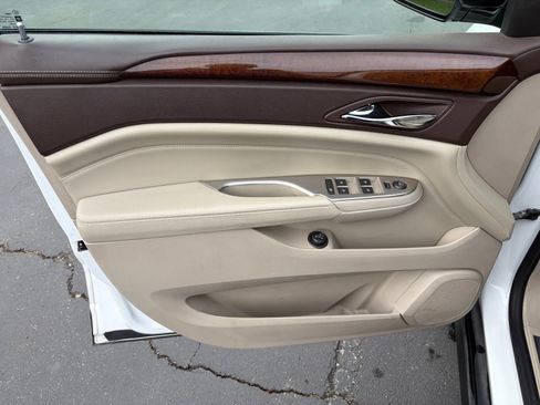 Used 2010 Cadillac SRX Premium AWD/4WD image 9