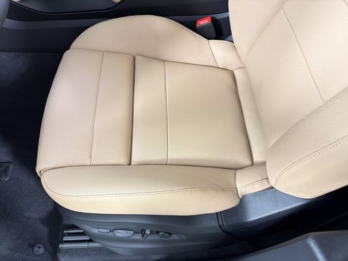 Certified 2026 Porsche Cayenne AWD/4WD image 15