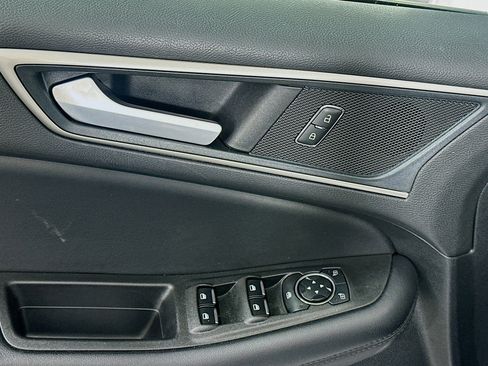 Used 2024 Ford Edge SEL image 15