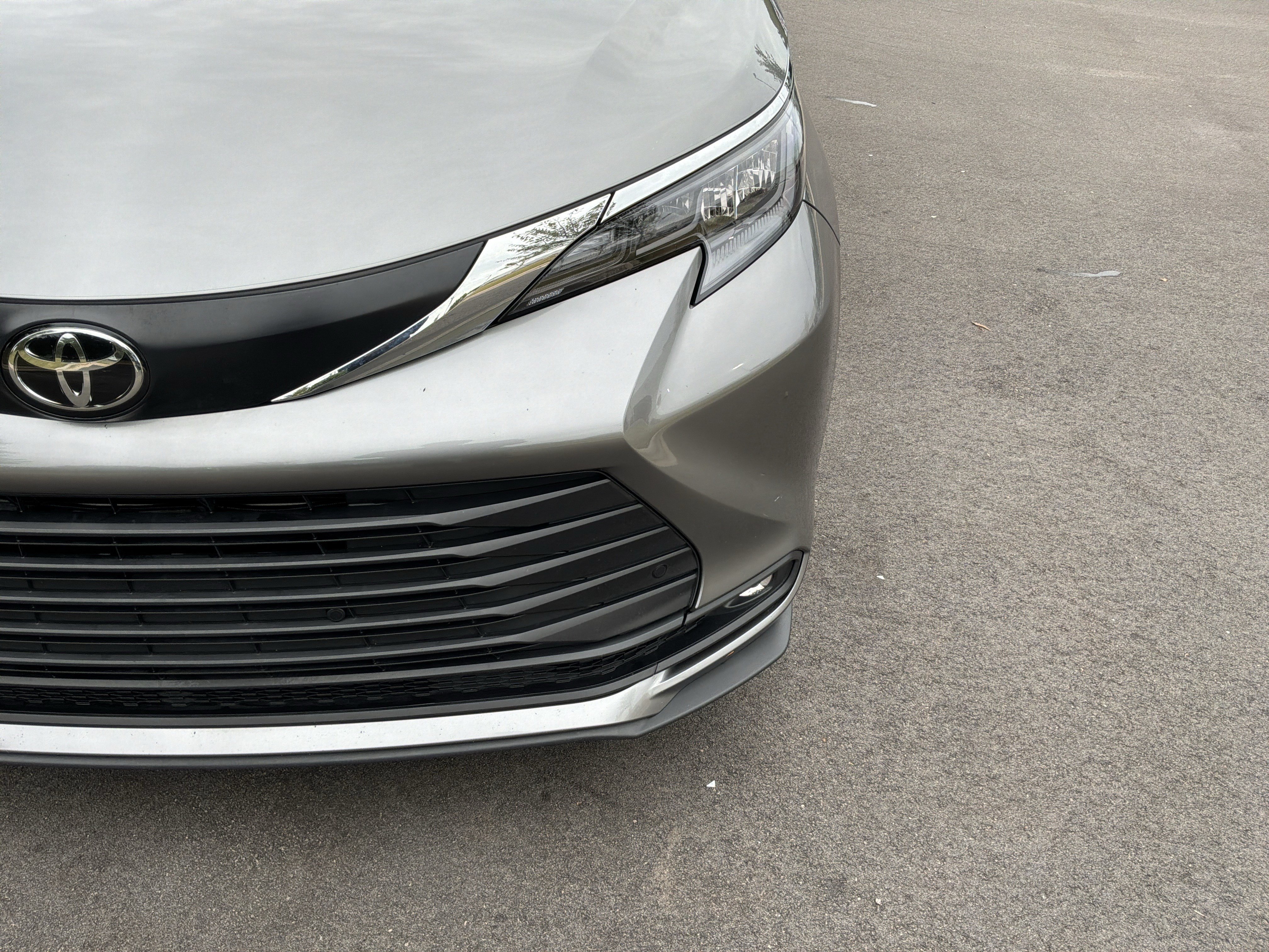 Used 2026 Toyota Sienna XLE FWD image 6