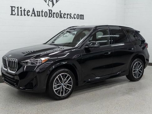 Used 2025 BMW X1 xDrive28i w/ M Sport Line w/ M Sport Package image 34