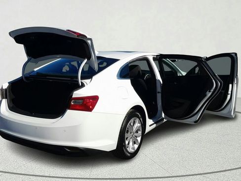Used 2024 Chevrolet Malibu LT FWD image 13