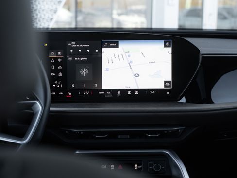 Certified 2025 Audi Q5 Premium w/ Premium Plus AWD/4WD image 12