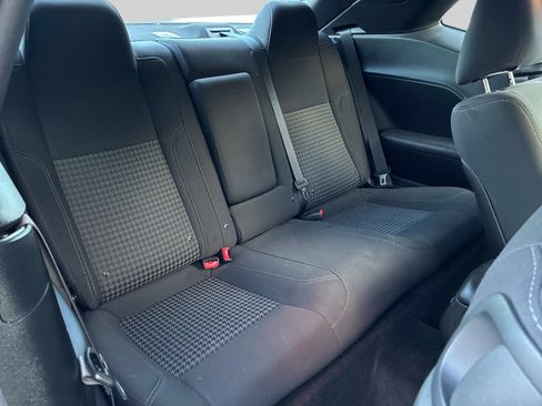 Used 2018 Dodge Challenger SXT w/ Sound Group image 8