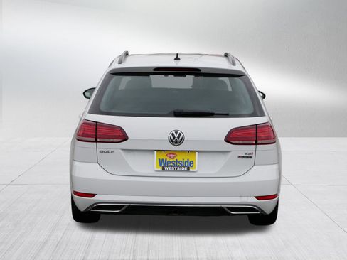 Used 2018 Volkswagen Golf S image 3