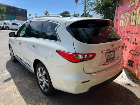Used 2015 INFINITI QX60 FWD w/ Deluxe Touring Package image 6