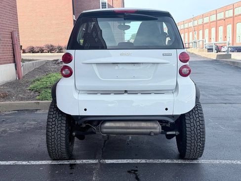 Used 2015 smart fortwo pure RWD image 6