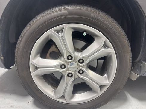 Used 2017 Dodge Journey Crossroad FWD image 6