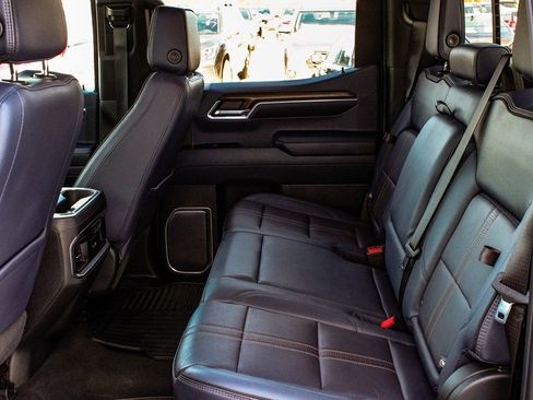 Used 2023 Chevrolet Silverado 1500 High Country image 33