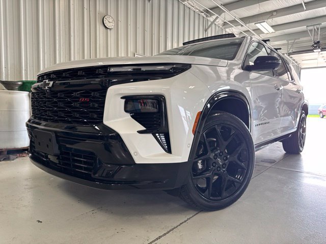Used 2025 Chevrolet Traverse RS AWD/4WD image 48