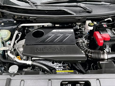 Certified 2025 Nissan Rogue SV FWD image 31