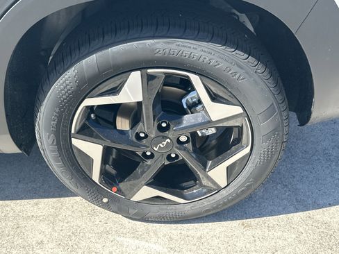 New 2026 Kia Seltos S image 11