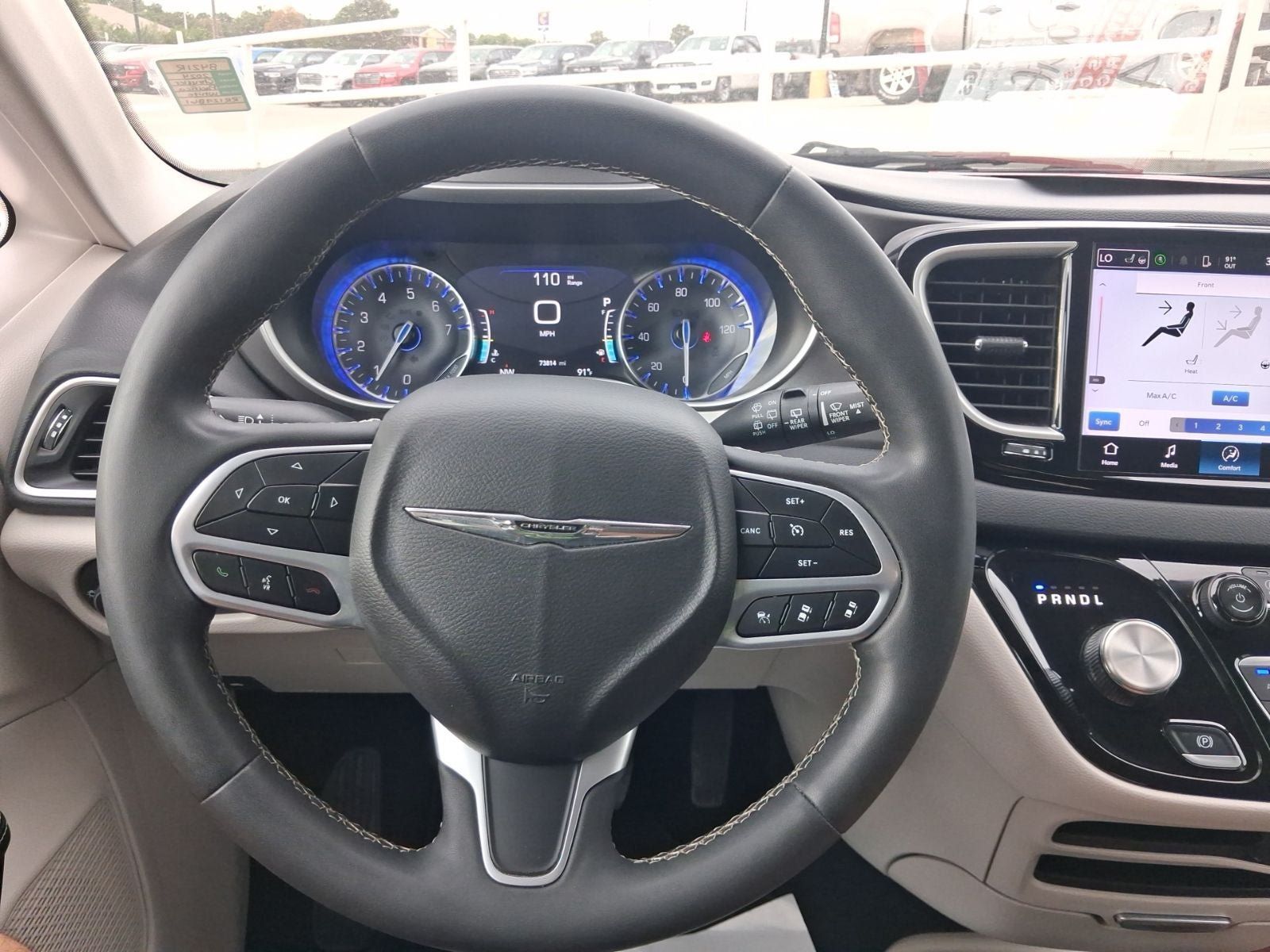 Used 2024 Chrysler Pacifica Touring-L FWD image 21