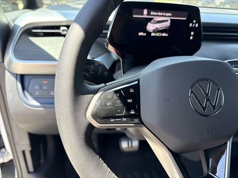New 2025 Volkswagen ID. Buzz Pro S image 26