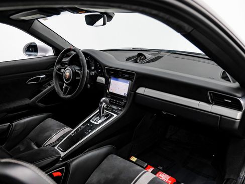 Used 2018 Porsche 911 GT3 w/ Sport Chrono Package image 42