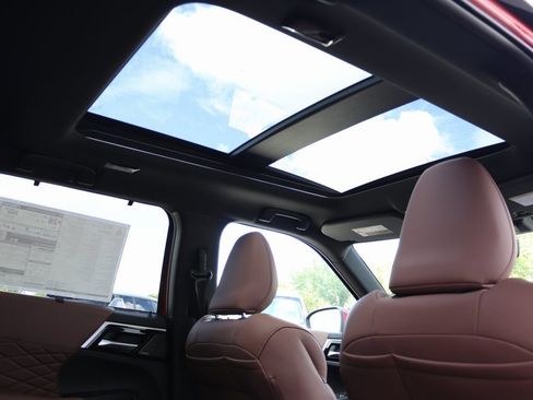 New 2025 Mitsubishi Outlander SEL image 33