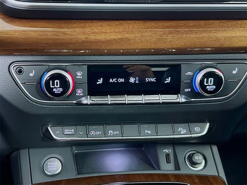 Used 2024 Audi Q5 2.0T Premium image 16