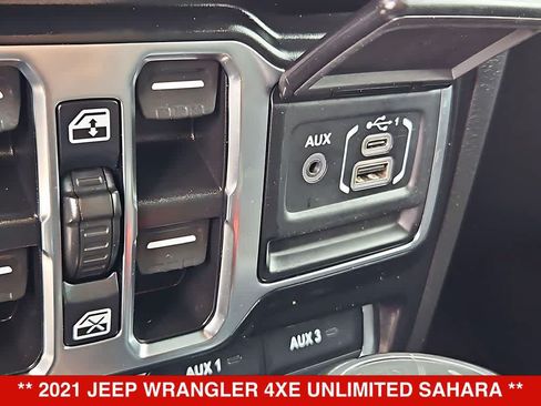 Used 2021 Jeep Wrangler Unlimited Sahara w/ Cold Weather Group AWD/4WD image 32