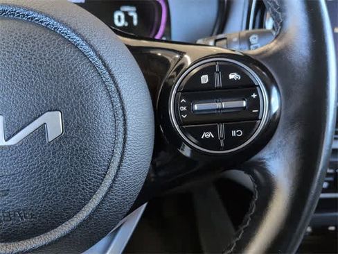 Used 2024 Kia Soul EX image 27