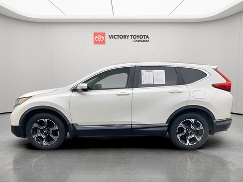 Used 2018 Honda CR-V Touring image 3