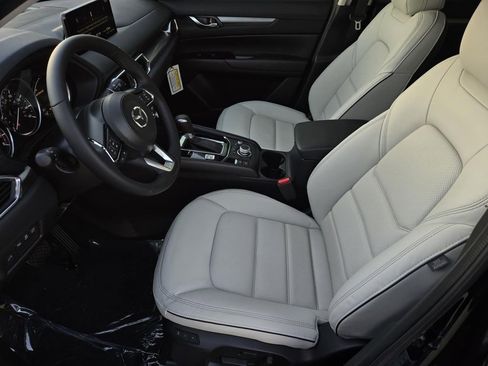 New 2025 MAZDA CX-5 AWD 2.5 S w/ Preferred Package image 17