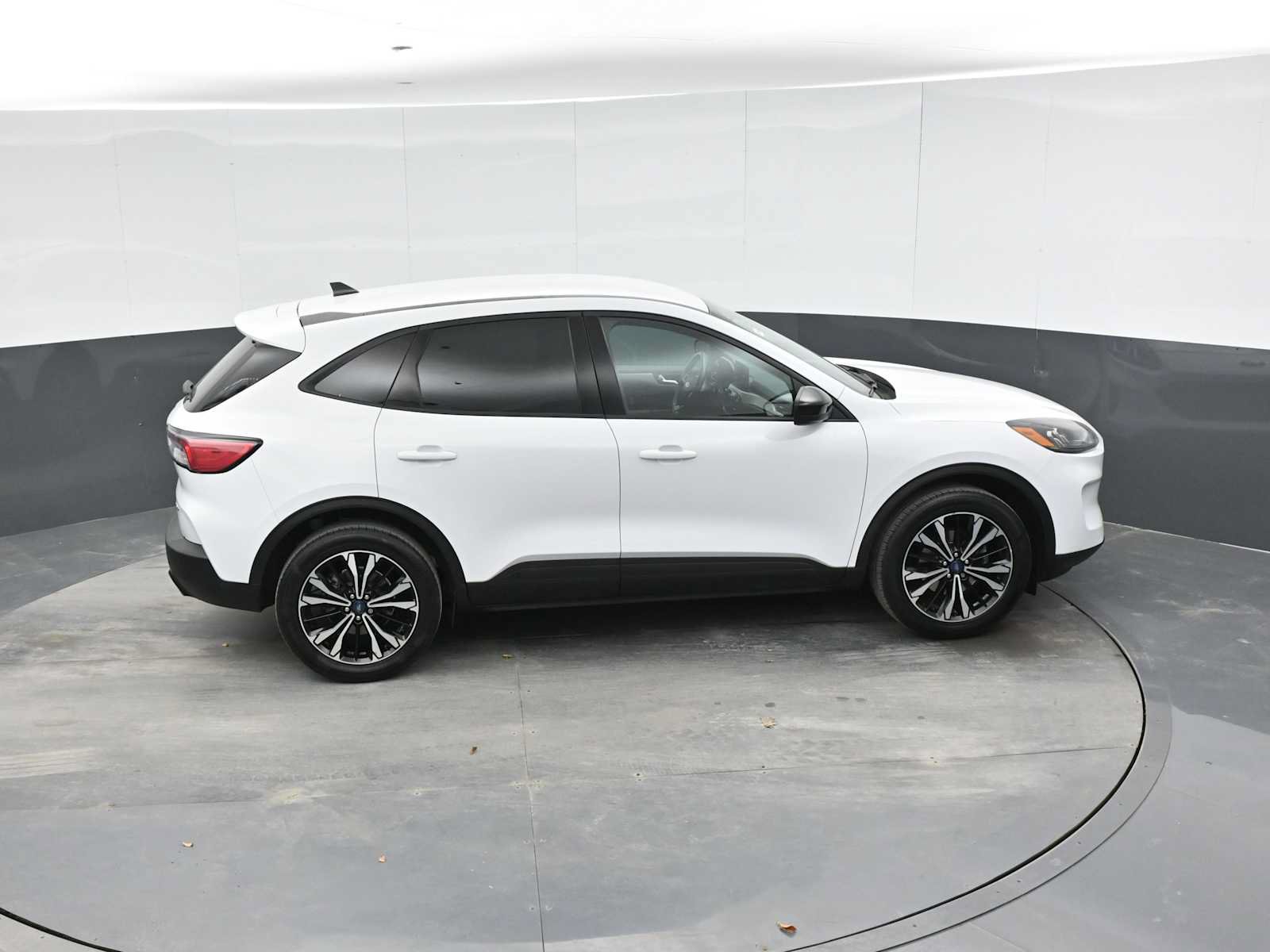 Used 2021 Ford Escape SE w/ SE Sport Appearance Package AWD/4WD image 20
