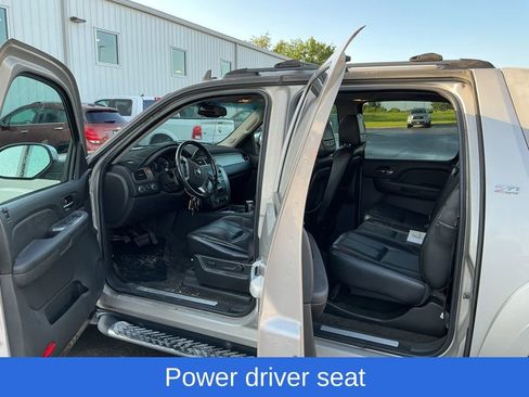 Used 2007 Chevrolet Avalanche LT w/ LT Preferred Equipment Group AWD/4WD image 5