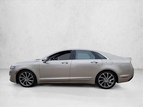 Used 2018 Lincoln MKZ Reserve w/ Luxury Package FWD image 8