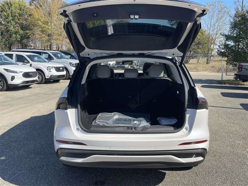 New 2026 Lincoln Nautilus Reserve image 10