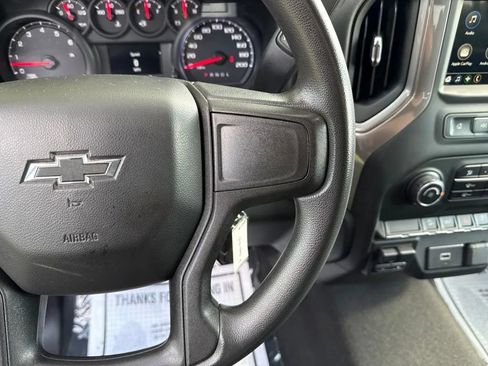 Used 2019 Chevrolet Silverado 1500 Custom Trail Boss w/ Custom Convenience Package AWD/4WD image 18