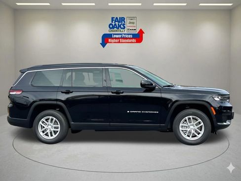New 2025 Jeep Grand Cherokee L Laredo w/ Luxury Tech Group I AWD/4WD image 5