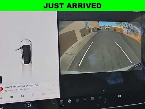 Used 2021 Tesla Model Y Long Range AWD/4WD image 24
