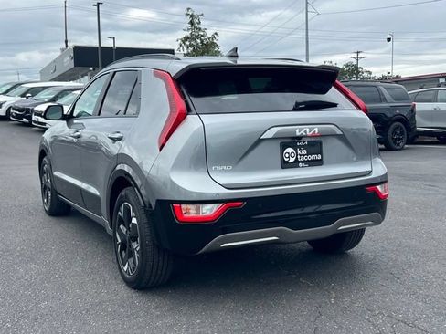 Certified 2025 Kia Niro Wind w/ Wind Preserve Package FWD image 7