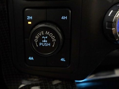 Used 2021 Ford F150 Lariat w/ Equipment Group 502A High image 34