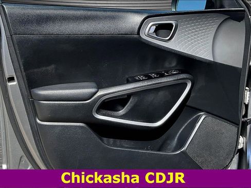 Used 2024 Kia Soul LX w/ Option Group 015 image 19