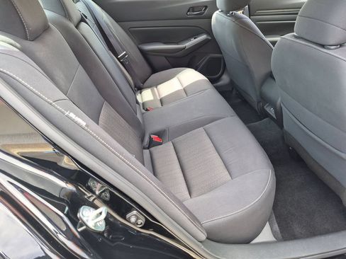 Used 2025 Nissan Altima 2.5 SV FWD image 28