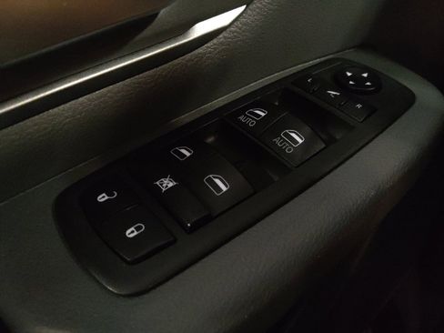 Used 2021 RAM 1500 Big Horn RWD image 27