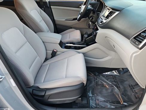 Used 2016 Hyundai Tucson SE w/ Option Group 02 image 18
