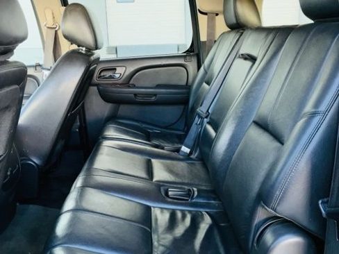 Used 2013 GMC Yukon XL SLT image 12