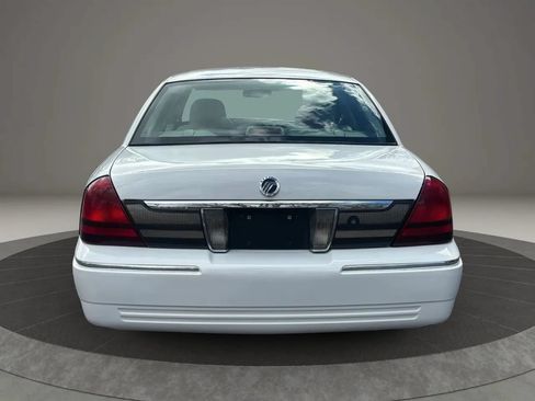 Used 2009 Mercury Grand Marquis LS RWD image 6