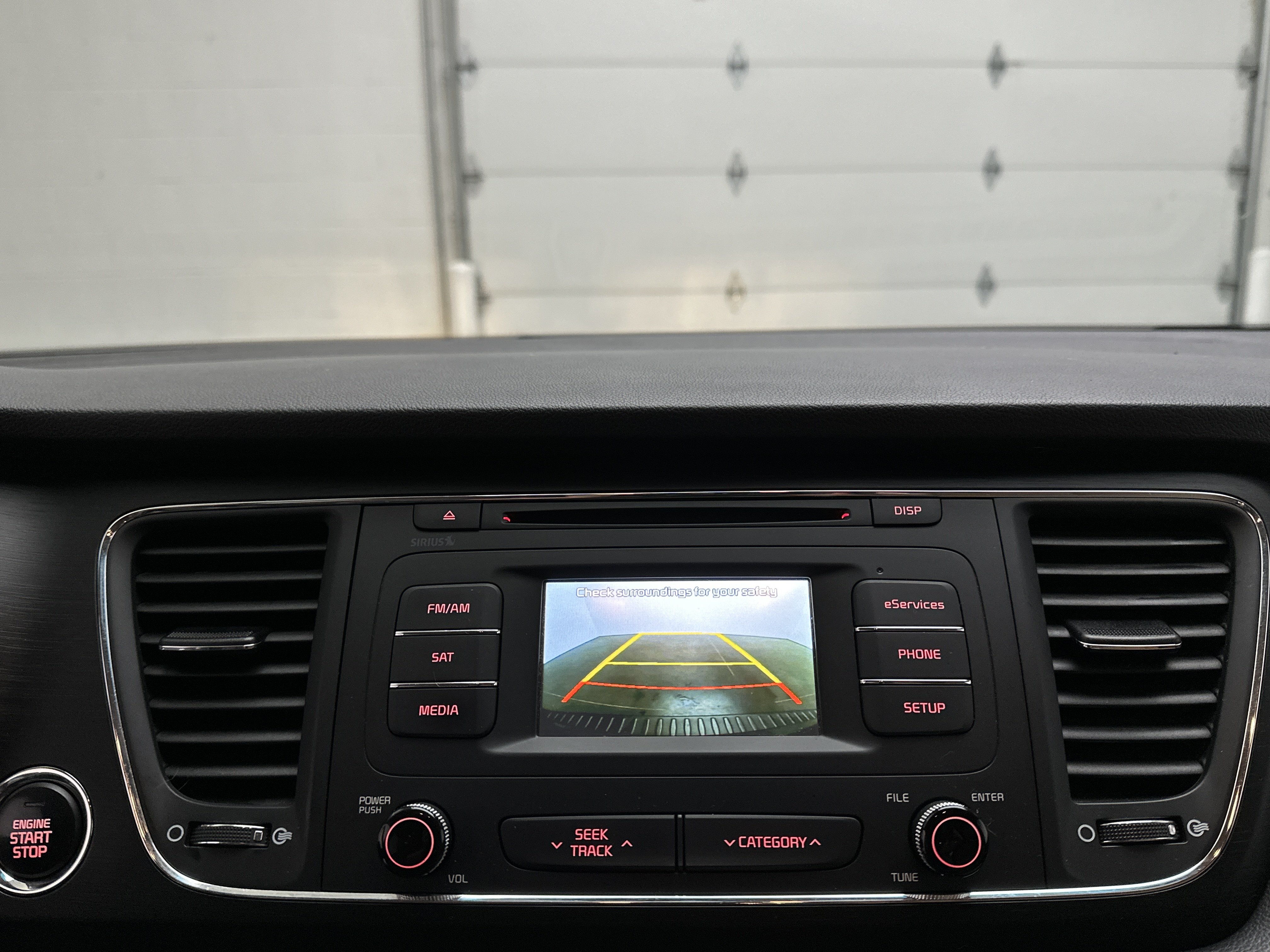 Used 2017 Kia Sedona LX w/ LX Essentials Premium Package FWD image 31