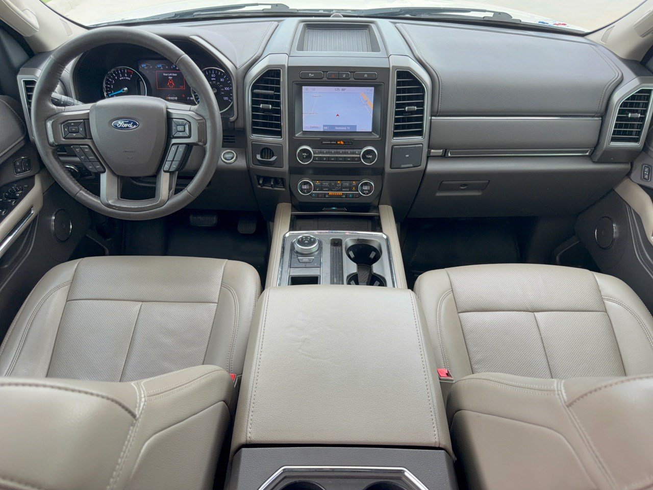 Used 2020 Ford Expedition XLT w/ Equipment Group 202A RWD image 17