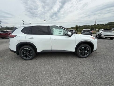 New 2026 Nissan Rogue SV w/ SV Premium Package image 4